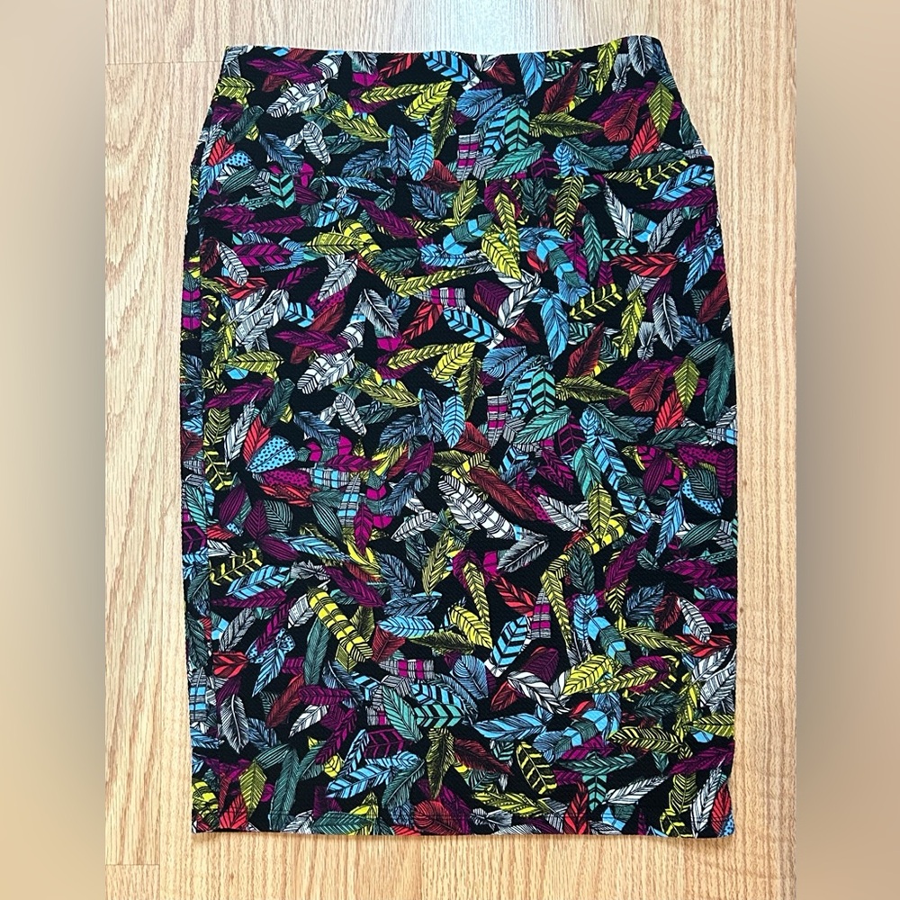 Lula Roe| stretch floral print pull on skirt Sz M